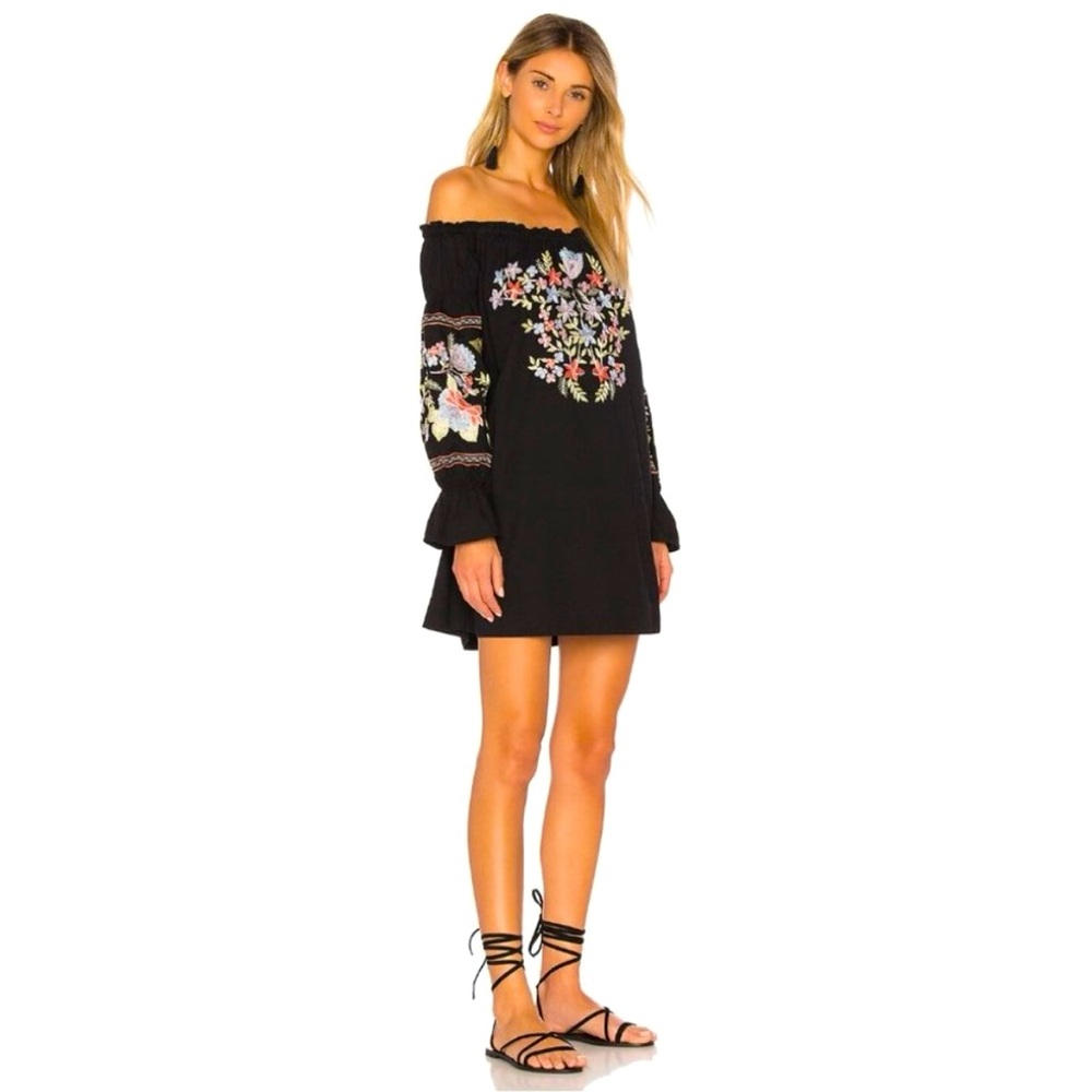 Free People Fleur De Jour off the shoulder shift dress. Sz-small